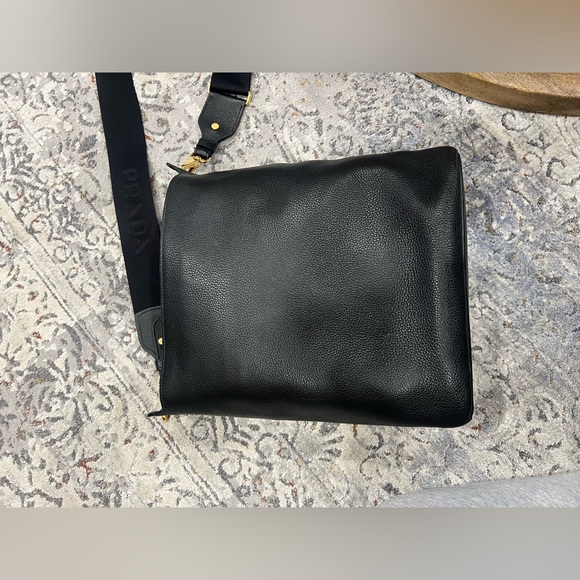 Prada Handbag 100% authentic like-new condition - Picture 7 of 13